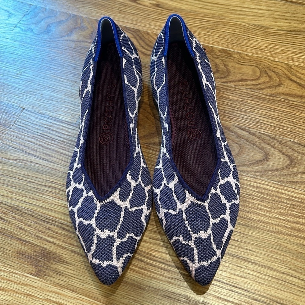 New Rothy’s the Point Violet giraffe slip on flares women’s size 10.5 purple
